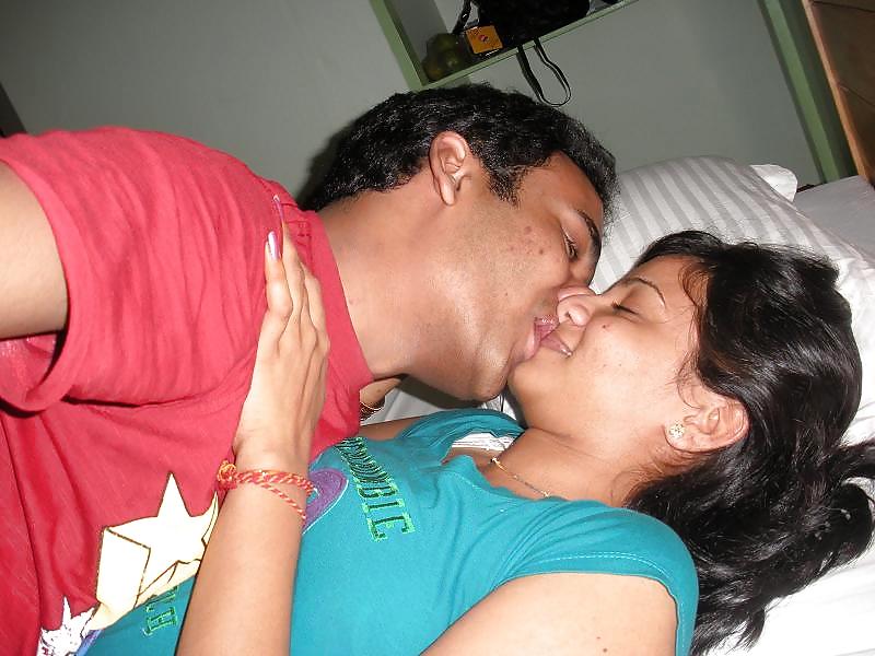 Real kissing indians  #2820776