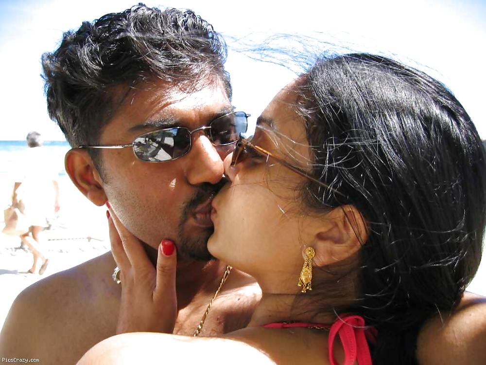 インド人とのリアルなキス 
 #2820788
