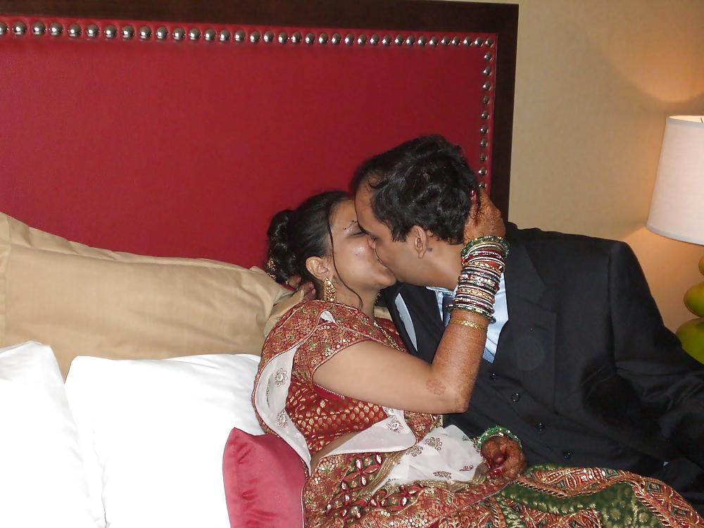 インド人とのリアルなキス 
 #2820852