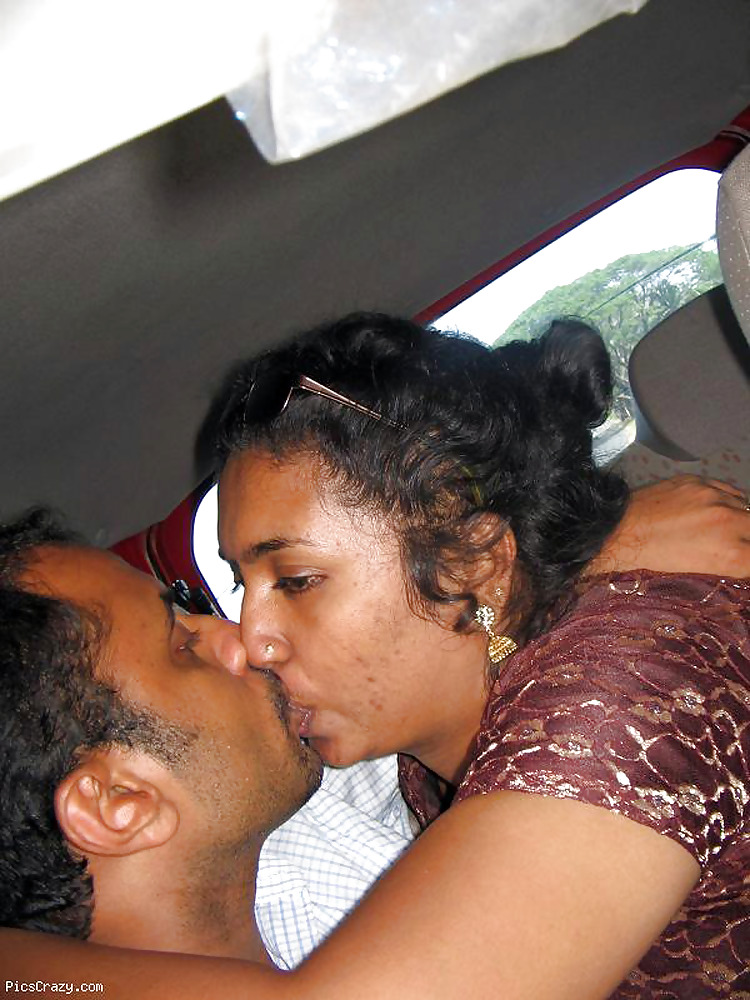 インド人とのリアルなキス 
 #2820893