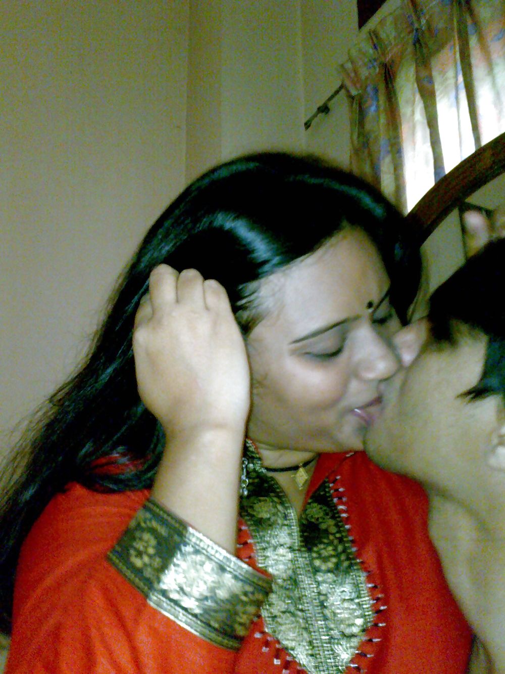 Real kissing indians  #2821130