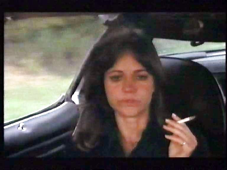 Sally Field sembra sexy mentre fuma
 #5627503
