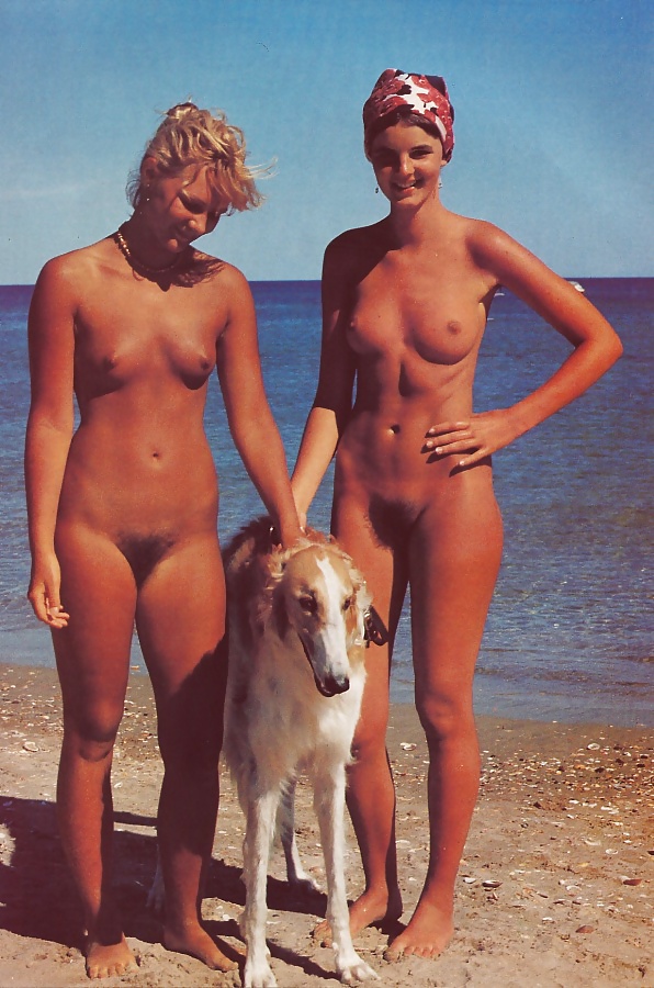 Nudist 9
 #20018166