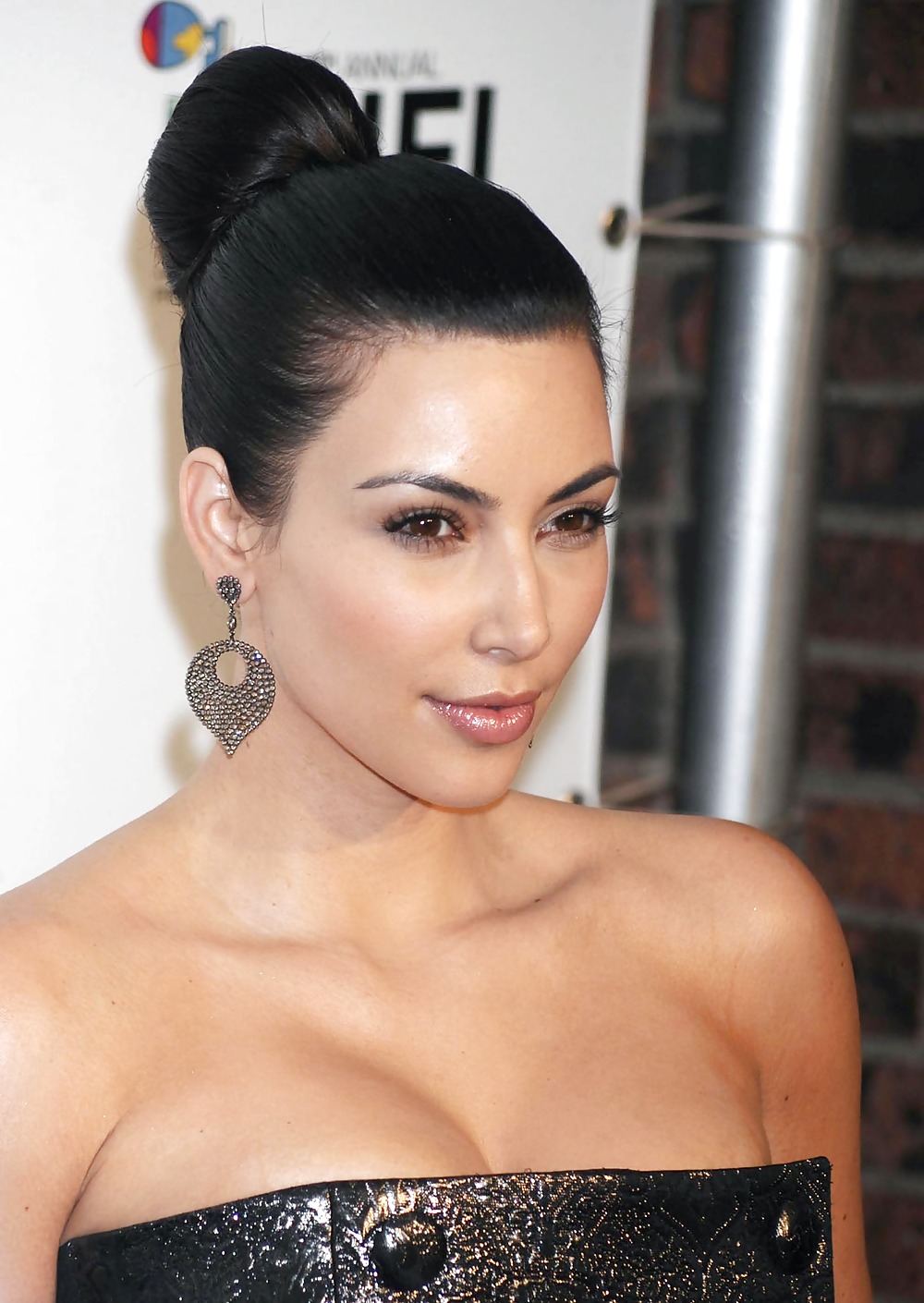 Kim Kardashian 38th Annual Fifi Awards in New York #2011147