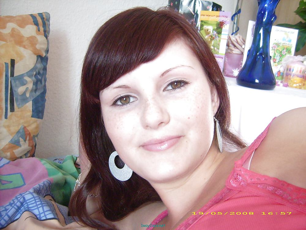 WER KENNT SIE ODER HAT MEHR? 19J. Erfurt Katrin #9353982