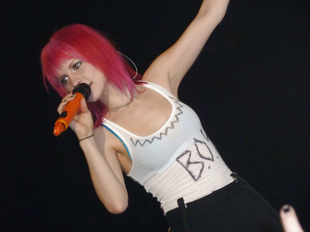 Hayley Williams sexy #9841927