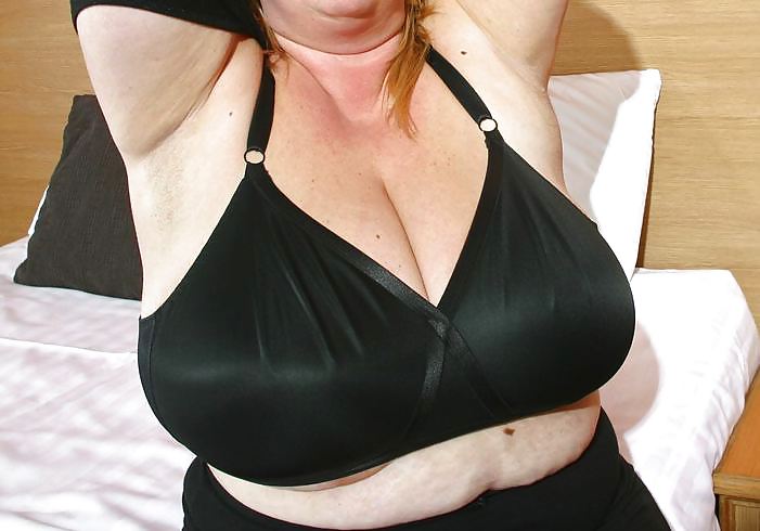 Chunky tits in bra 20 #17494560