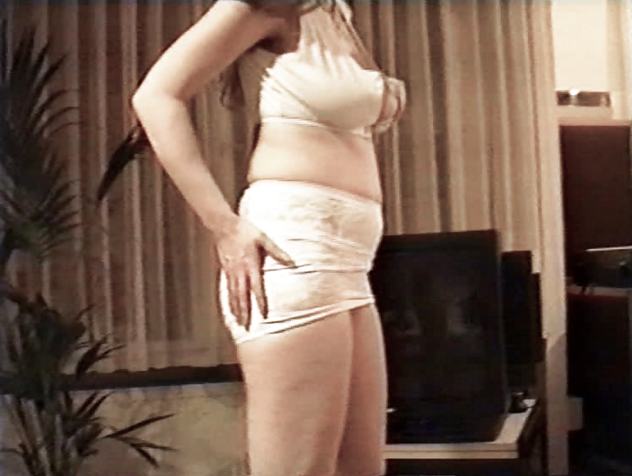 SAG - White Zip Bustier & Short Lace Underskirt Long Legs 01 #14580147