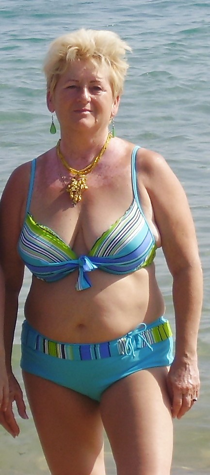 Badeanzug Bikini-BH Bbw Reifen Jugendlich Groß Riesig Gekleidet 2 #4606051