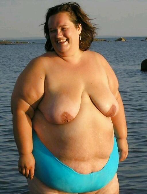 Traje de baño bikini sujetador bbw maduro vestido joven grande enorme 2
 #4606244