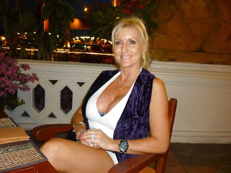 WE ALL LOVE MATURES MILFS COUGARS GRANNYS  #22507042