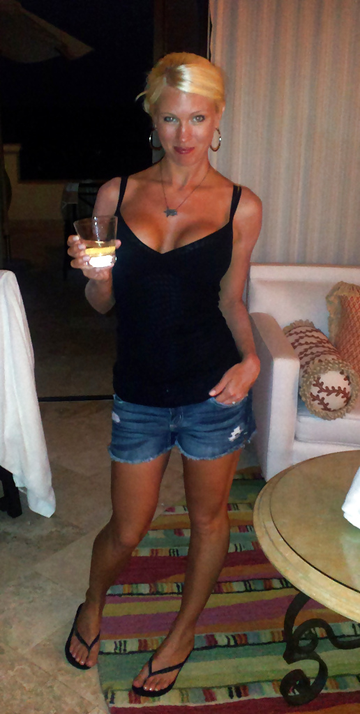 Blond MILF posing #8989744