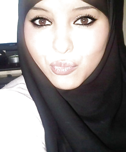Turbanli hijab árabe, turco, asia desnuda - no desnuda 12
 #17472462