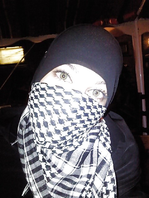 Turbanli hijab árabe, turco, asia desnuda - no desnuda 12
 #17472675