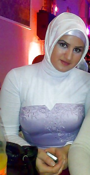 Turbanli hijab arabo, turco, asiatico nudo - non nudo 12
 #17472761