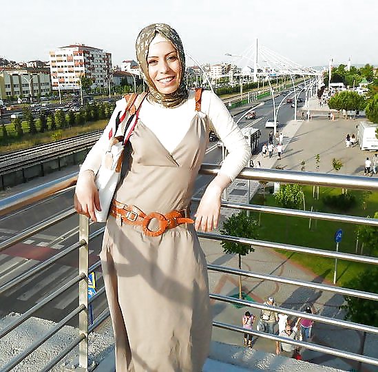 Turbanli hijab arabo, turco, asiatico nudo - non nudo 12
 #17472804