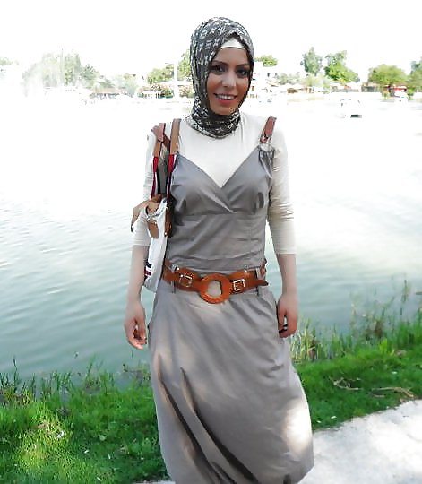 Turbanli hijab árabe, turco, asia desnuda - no desnuda 12
 #17472808