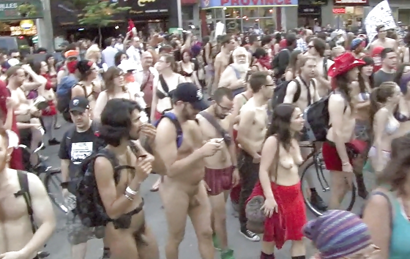 Manufestation montreal (half nude manifest)
 #11879200