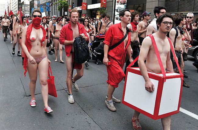 Manufestation montreal (half nude manifest)
 #11879207