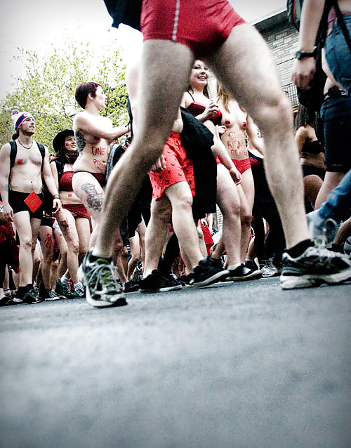 Manufestation montreal (half nude manifest)
 #11879474
