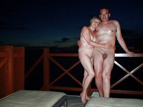 NAKED COUPLES #15437623