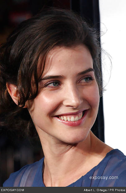 Comely faces. #9328458