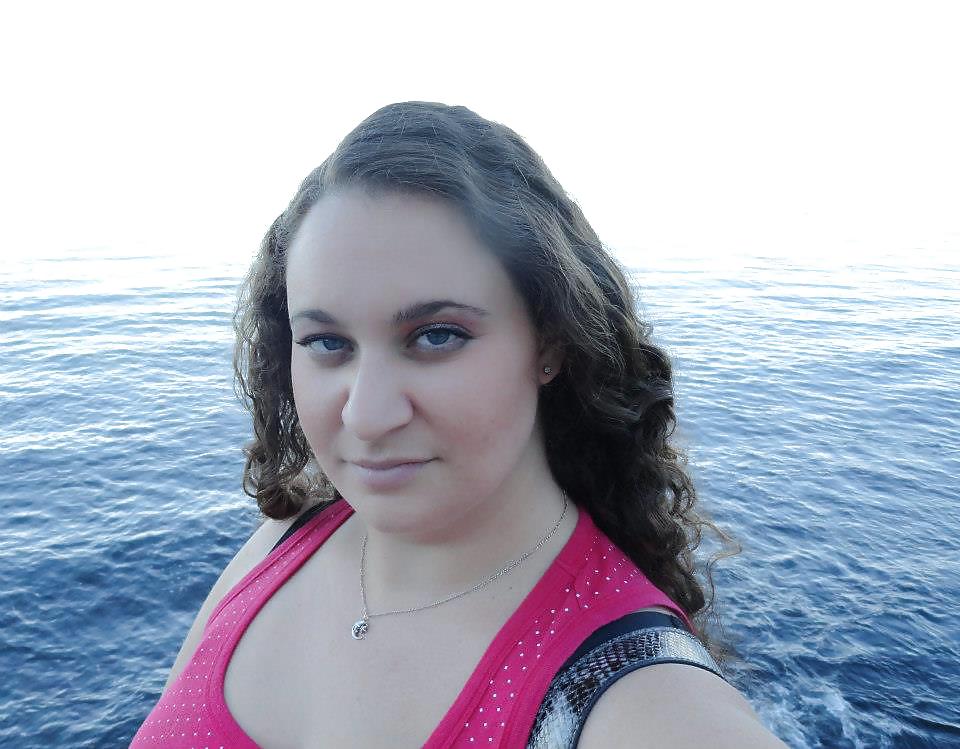 Tara ese culo
 #16142097