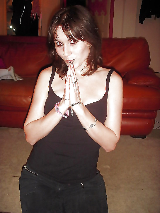 Amatrice habillees et sexy 04
 #6904675