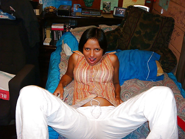 Amatrice habillees et sexy 04
 #6904752