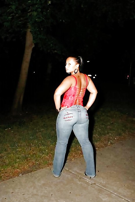 Amatrice habillees et sexy 04
 #6904774
