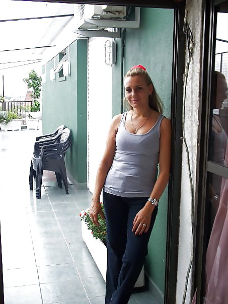 Amatrice habillees et sexy 04
 #6904801