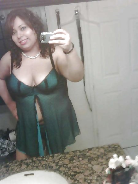 Amatrice habillees et sexy 04
 #6904806