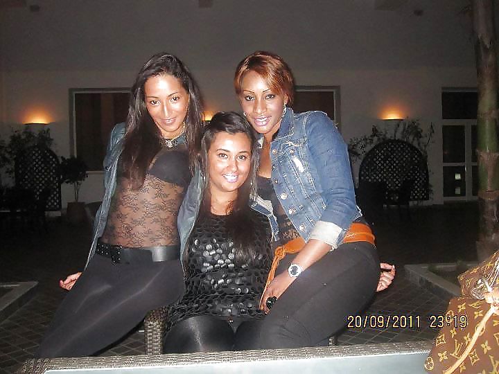 Amatrice habillees et sexy 04
 #6904836