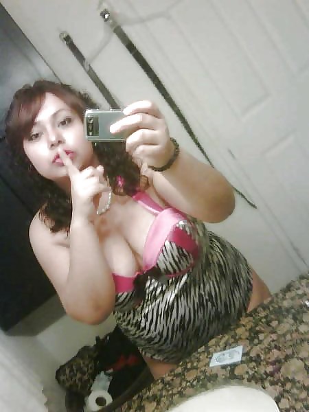 Amatrice habillees et sexy 04
 #6904840