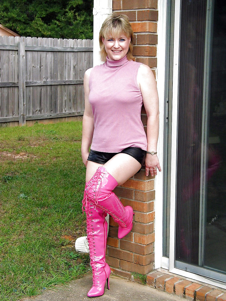 Amatrice habillees et sexy 04
 #6904906