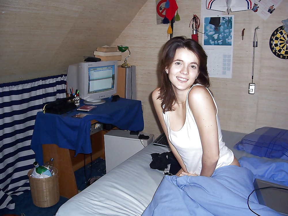 Amatrice habillees et sexy 04
 #6904923