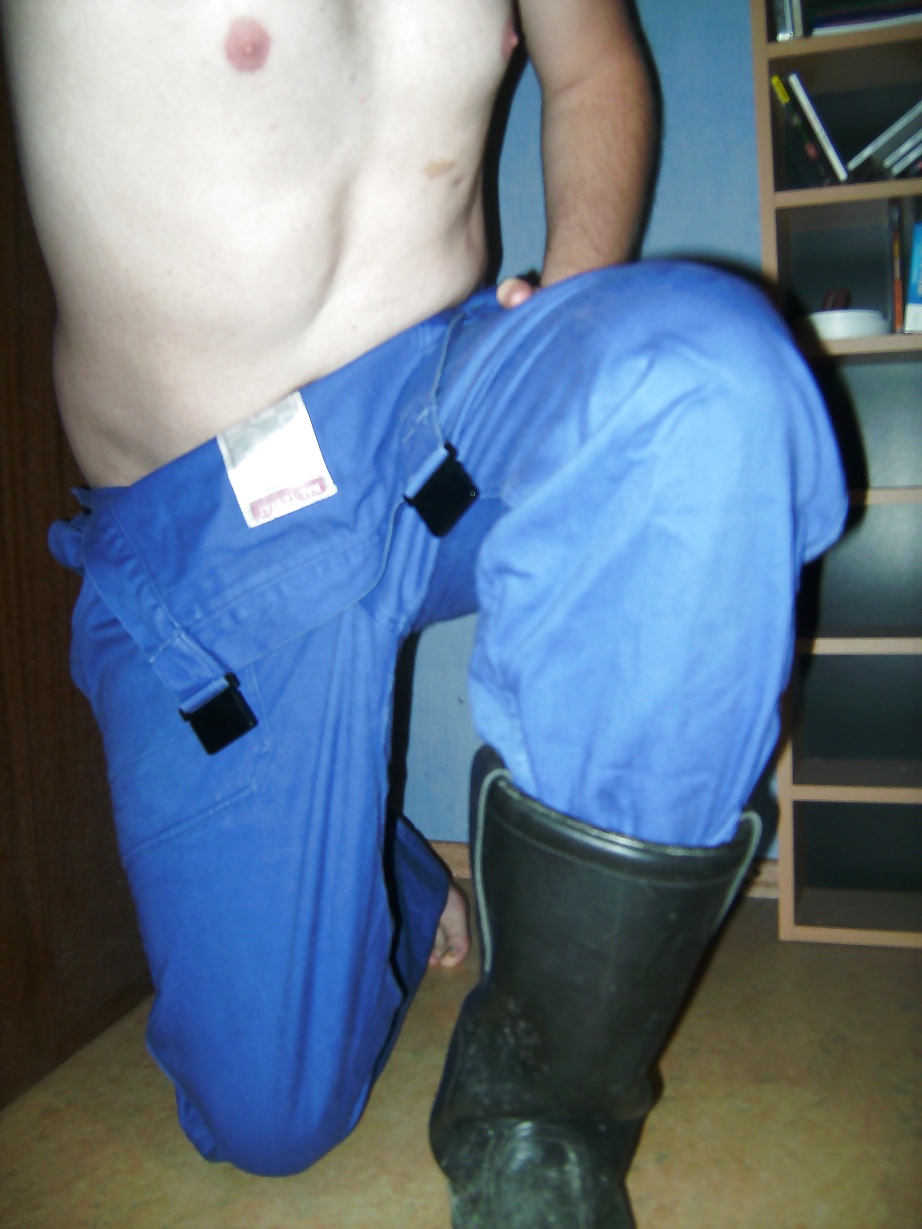 Uniforme y más
 #18549702