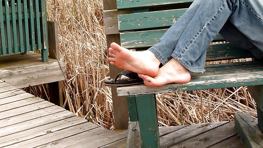 Feet #4050545