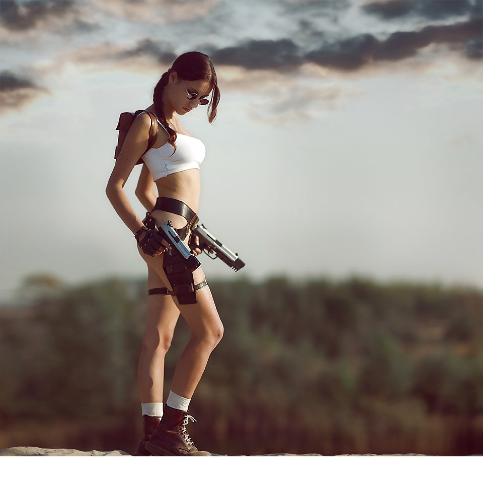 Nude Lara Croft Cosplay #11687654