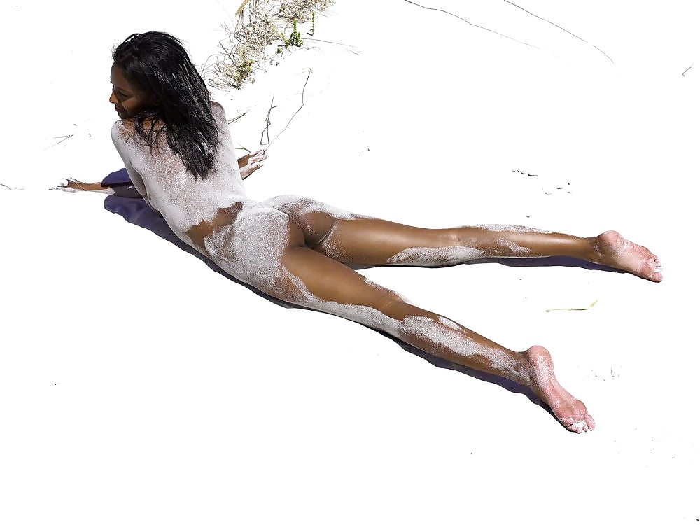 Sirenas de ébano y conejitos de playa + más al aire libre iv
 #13791405