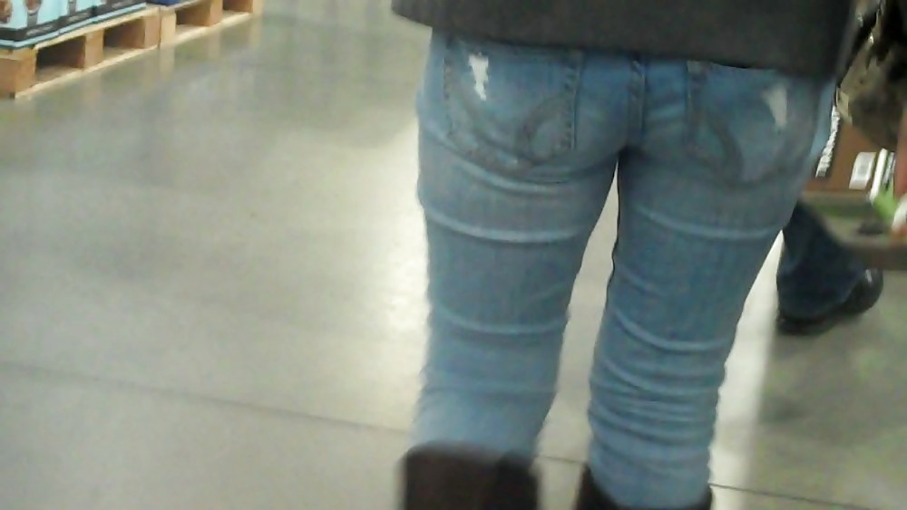 Kommen Ihren Arsch In Engen Jeans Hintern Sehen #3554129