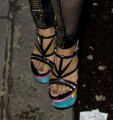 Nicki minaj and her feet #19123632