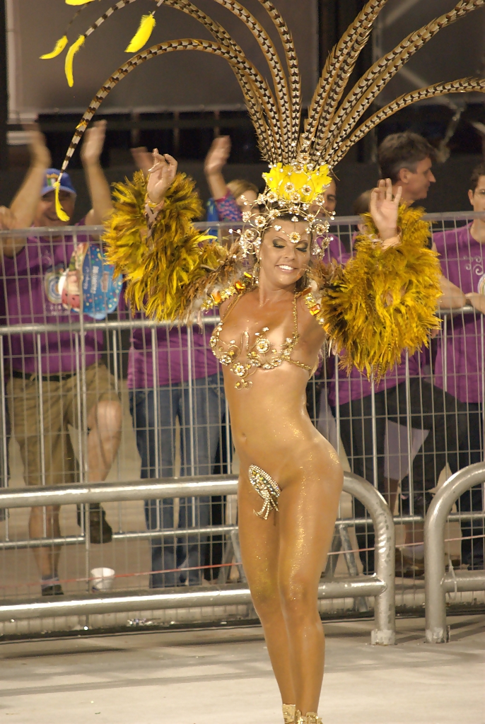 Nude rio carnaval
 #18613768