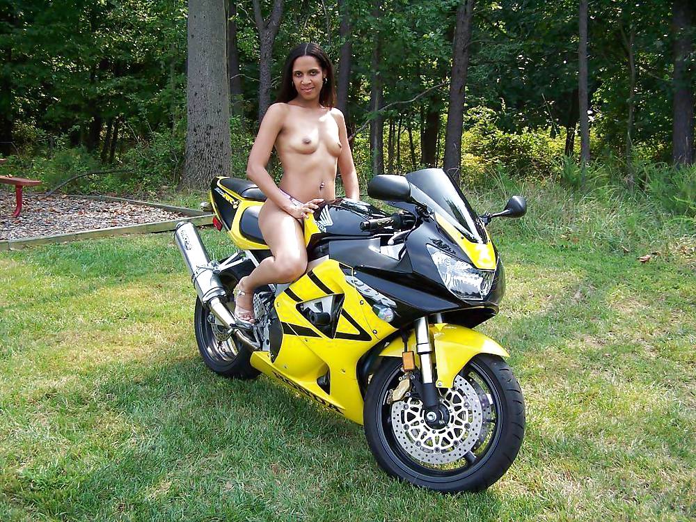 Divas vs. Bikes #11748582