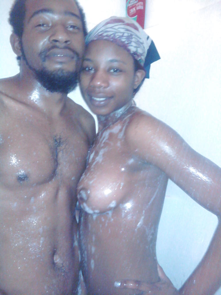 Noirs Dans La Douche #698072