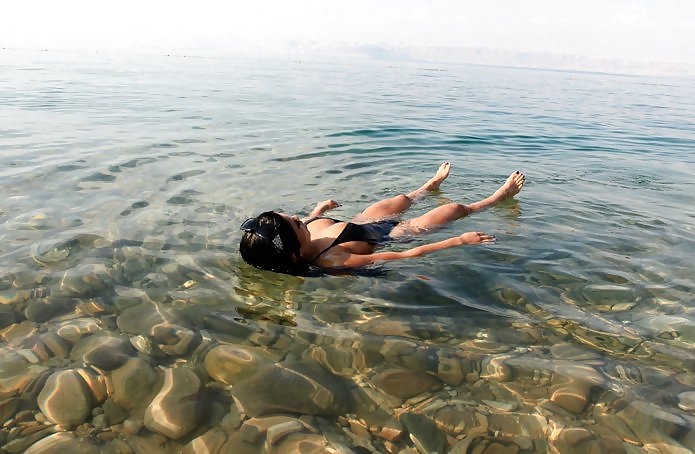 Floating in the dead sea #3775154