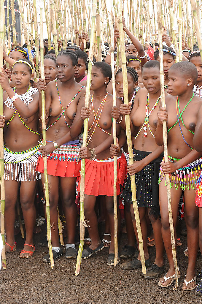 裸のガールズグループ 008 - アフリカの部族の祭典 2
 #17191461