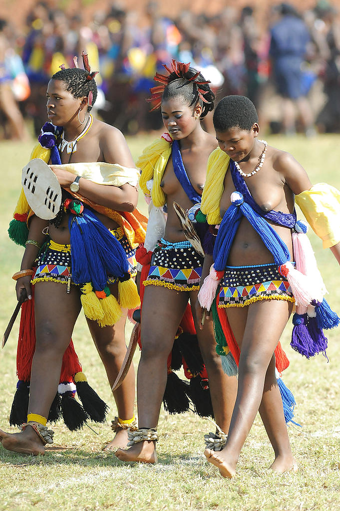 裸のガールズグループ 008 - アフリカの部族の祭典 2
 #17191542