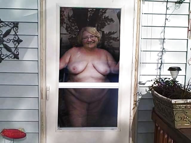 様々な太ったおばあちゃんの写真
 #666956