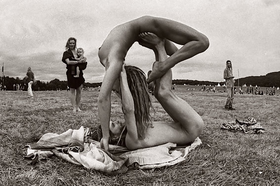 Yoga desnudo
 #9364709